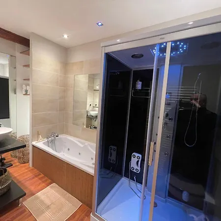 Moderne Au Centre D'epinal, 2-4 Pers - Fr-1-589-807 * 에피날
