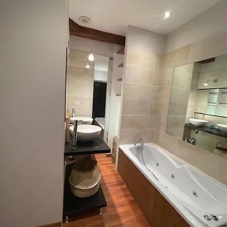 Moderne Au Centre D'épinal, 2-4 Pers - Fr-1-589-807 Épinal