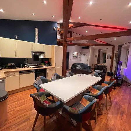 Moderne Au Centre D'epinal, 2-4 Pers Apartment
