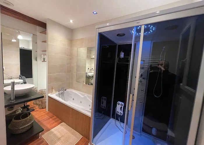 Moderne Au Centre D'epinal, 2-4 Pers - Fr-1-589-807 * Épinal